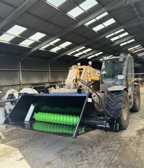 Hydraulic Buckets