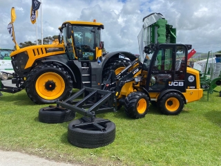 Silage Pushers 3
