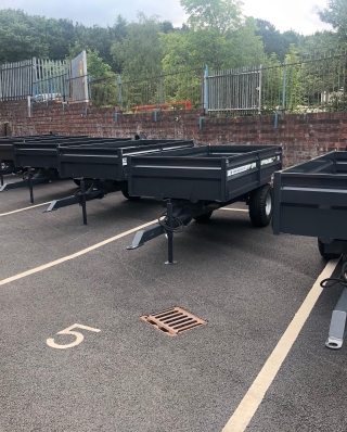 Tipping Trailers 27