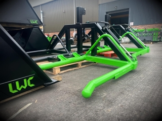 Bale Carriers 18
