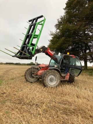 Spiked Bale Grabs 5