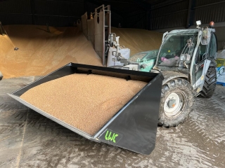 Telehandler Buckets 9