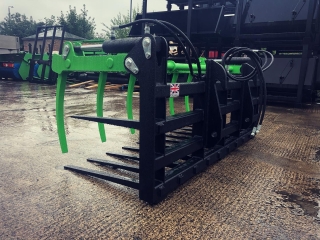 Muck Grabs (Tractor Loader) 8