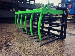 Muck Grabs (Tractor Loader) 10