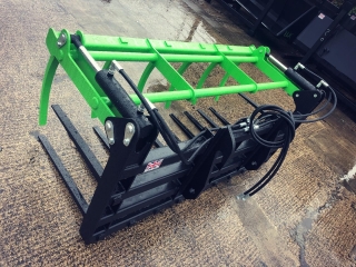 Muck Grabs (Tractor Loader) 13