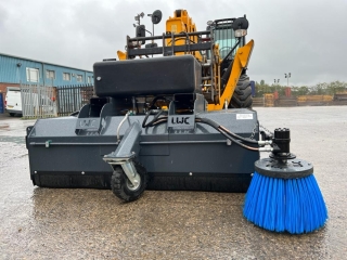 Telehandler Sweeper Collector 3